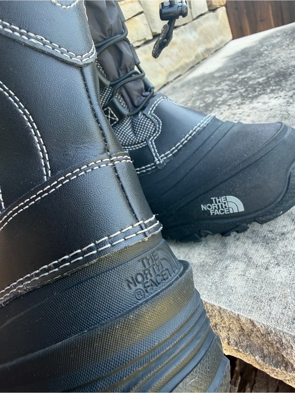 The North Face Kids' Black Winter Snow Boots Sz-4.   N